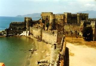 Zu den am besten erhaltenen Burgen in der ganzen Türkei gehört die von Anamur.